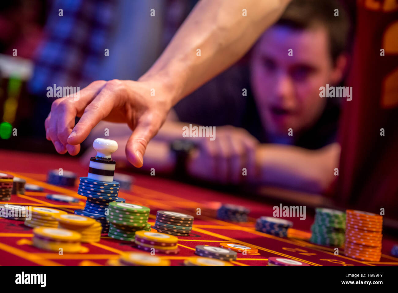 Men gambling vegas hires stock photography and images Alamy