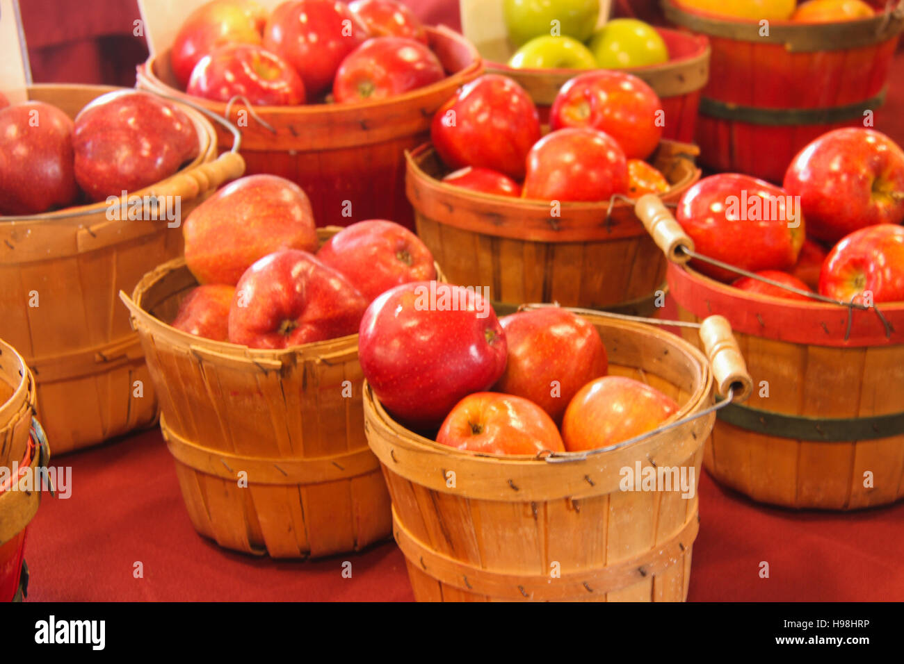 Michigan Red and Green Apples in Baskets Stock Photo Alamy
