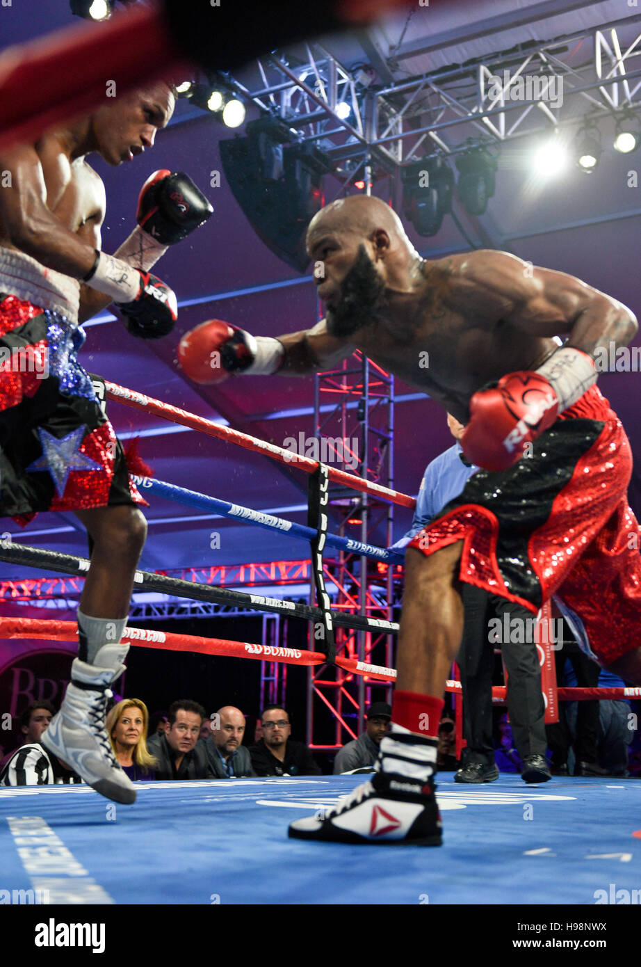 Las Vegas, Nevada, USA. 18th November, 2016. Reynaldo Blanco battles Demond Brock at “Knockout Night at the D”  presented by the D Las Vegas and DLVEC and promoted by Roy Jones Jr. Credit:  Ken Howard/Alamy Live News Stock Photo