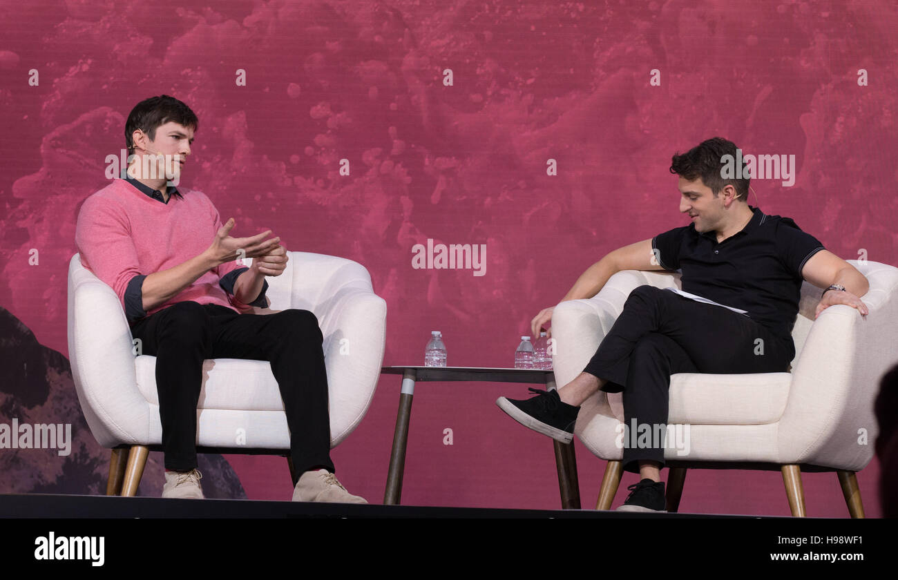 Los Angeles, California, USA. 19th Nov, 2016. Actor Ashton Kutcher and Co-Founder & Chief Executive Officer, Airbnb, Brian Chesky talk onstage at the 3rd Annual Airbnb Open Spotlight at The Orpheum Theatre on November 19, 2016 in Los Angeles, California. Stock Photo