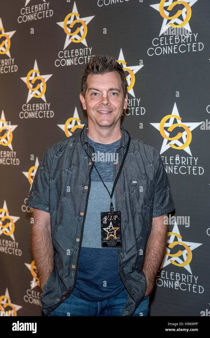 Los Angeles, USA. 19th Nov, 2016. Jack Vale arrives at Celebrity