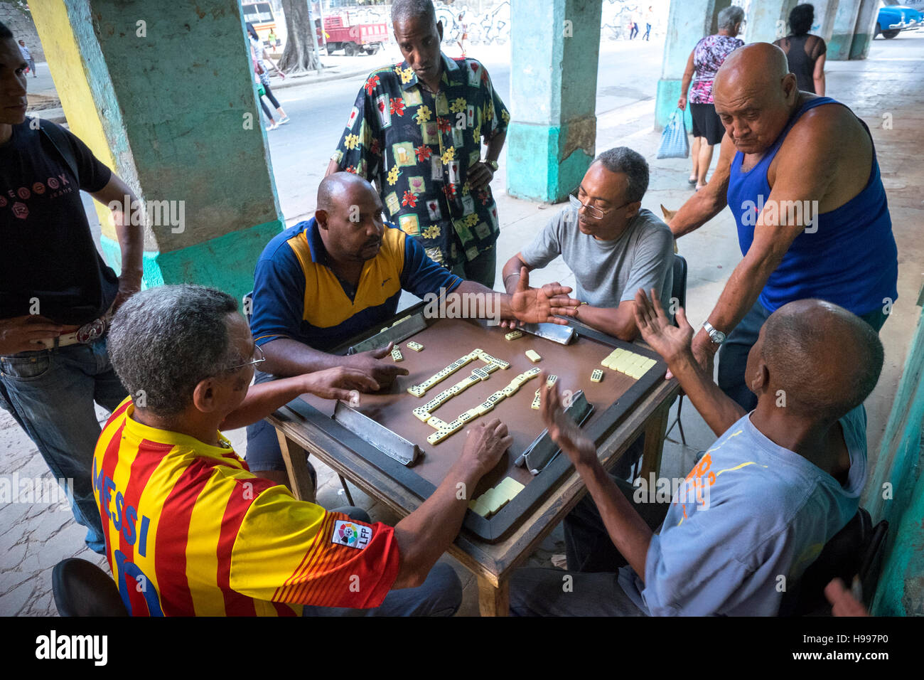 Havana, Cuba: A domino game on the street Stock Photo - Alamy