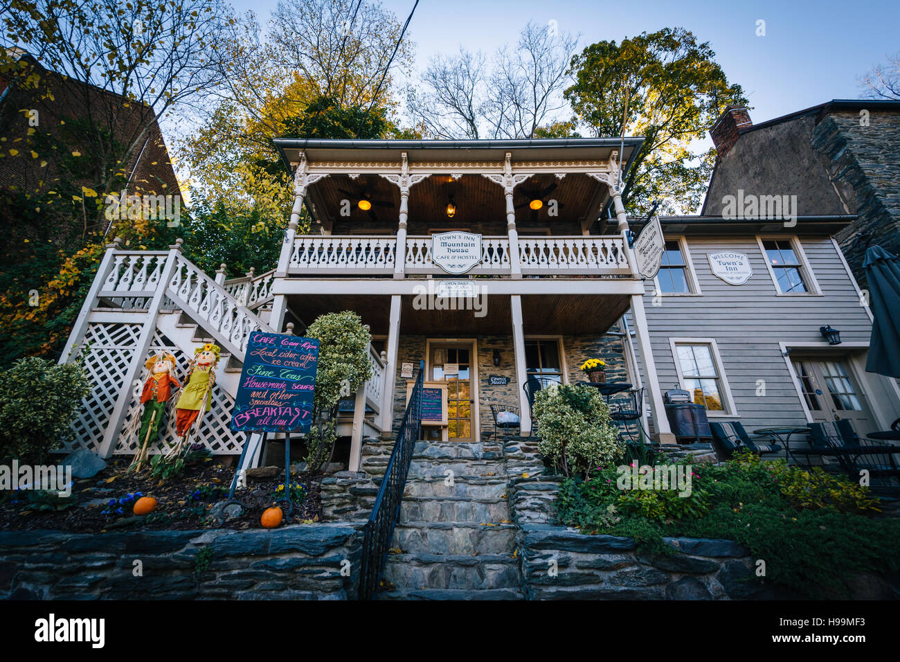 Old house in Harpers Ferry, West Virginia Stock Photo Alamy