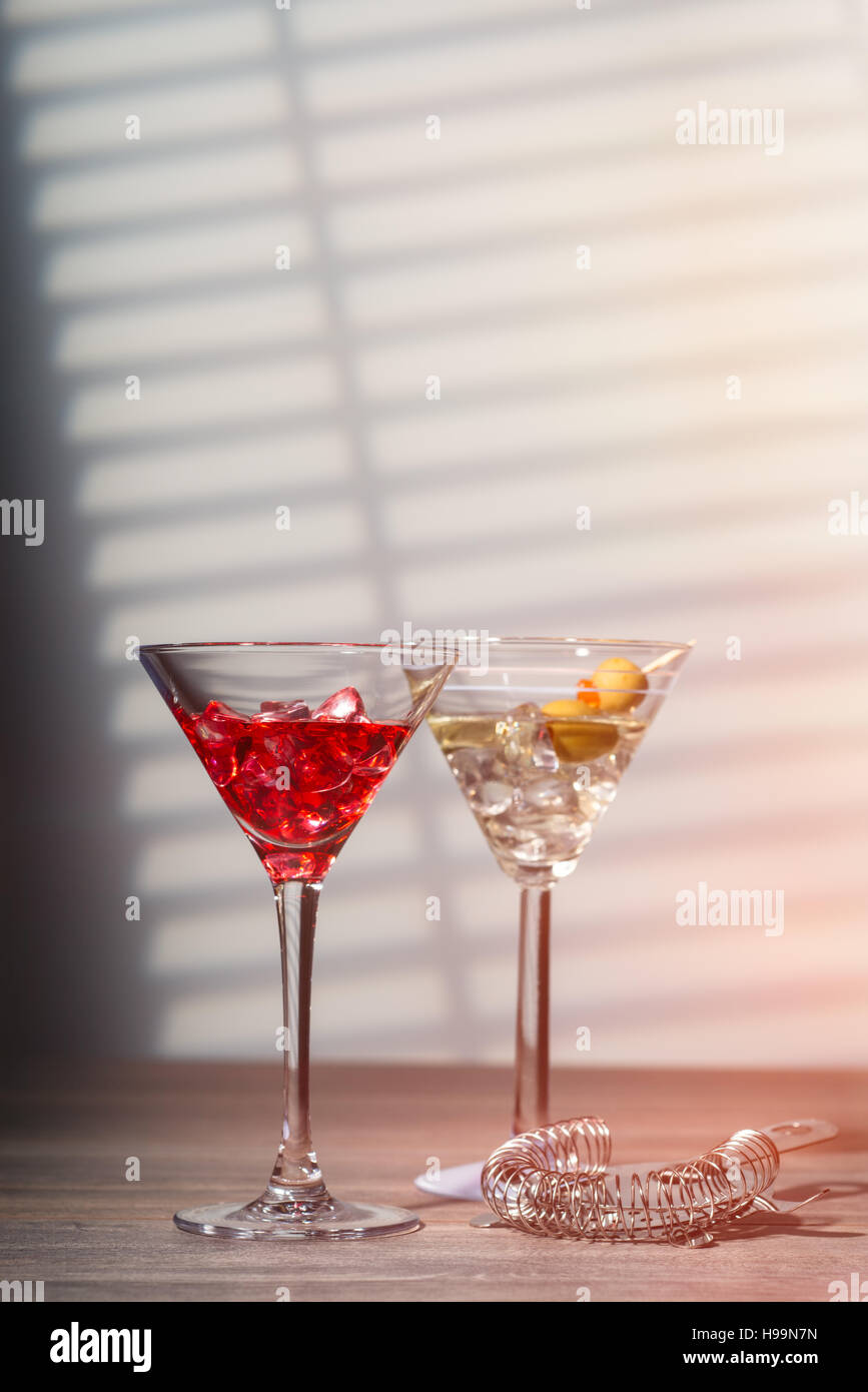 Cocktails in Art Deco glasses at the bar Stock Photo - Alamy