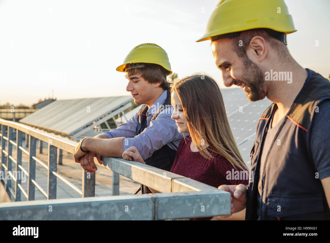 Solar construction hi-res stock photography and images - Alamy