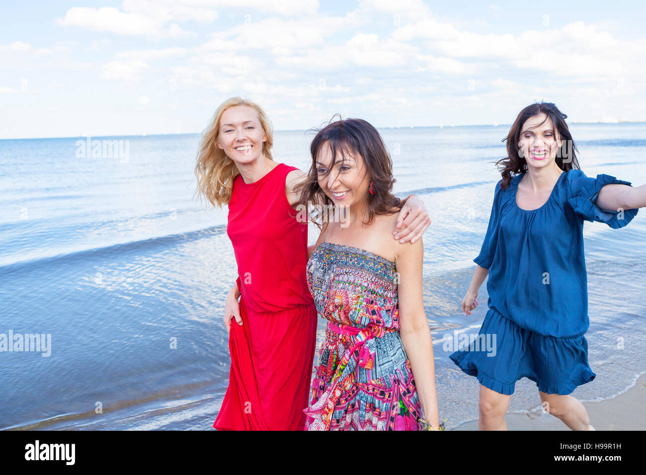 Group positive mature women hi-res stock photography and images - Alamy