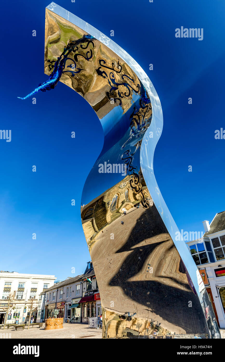 Wave sculpture blackpool Stock Photo Alamy