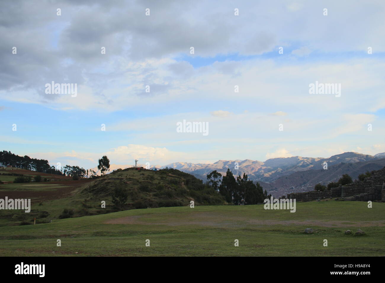 sacsayhuam-n-cusco-per-stock-photo-alamy