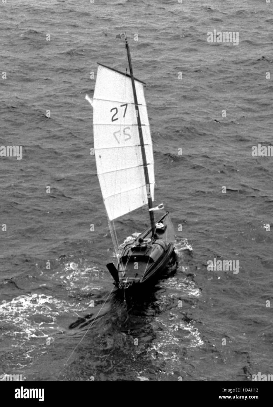 AJAX NEWS PHOTOS. 7TH JUNE, 1980. PLYMOUTH,ENGLAND. - OSTAR START - MIKE RITCHIE SAILING JESTER, ONE OF THE SMALLEST YACHTS IN THE RACE TO NEWPORT R.I.  PHOTO:JONATHAN EASTLAND/AJAX REF:800706 15 Stock Photo