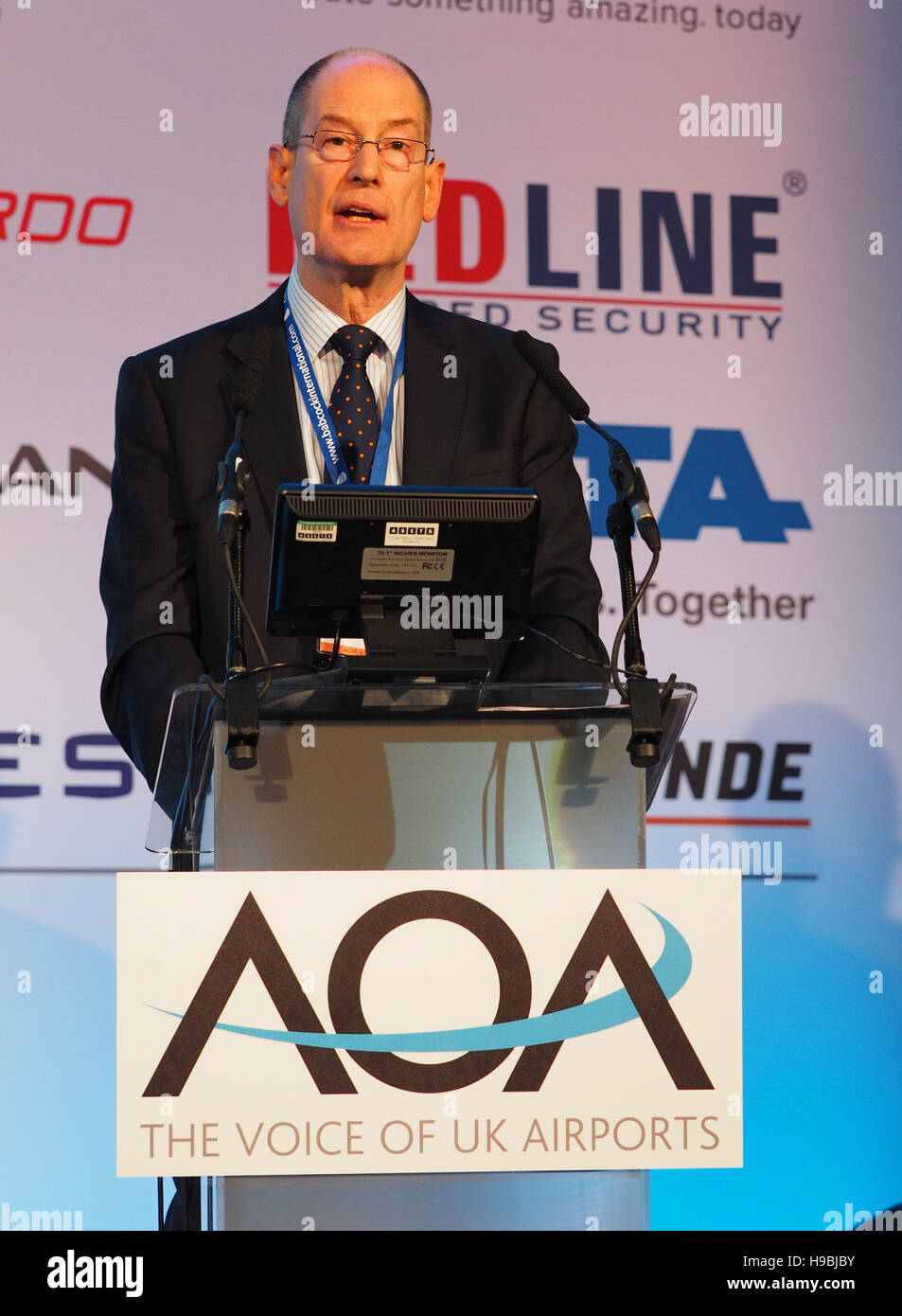 London, UK. 21st Nov, 2016. Ed Anderson Chairman of The Airports Operators Association (AOA) conference in London. Credit:  Dorset Media Service/Alamy Live News Stock Photo