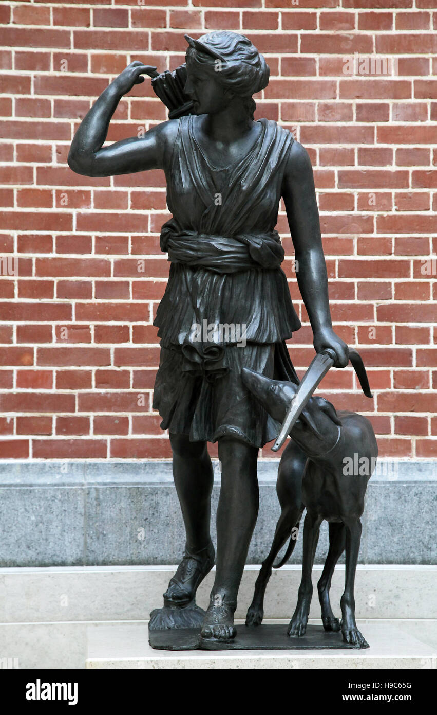 Lead statue Diana the Huntress by Francesco Righetti 17491819 Rome