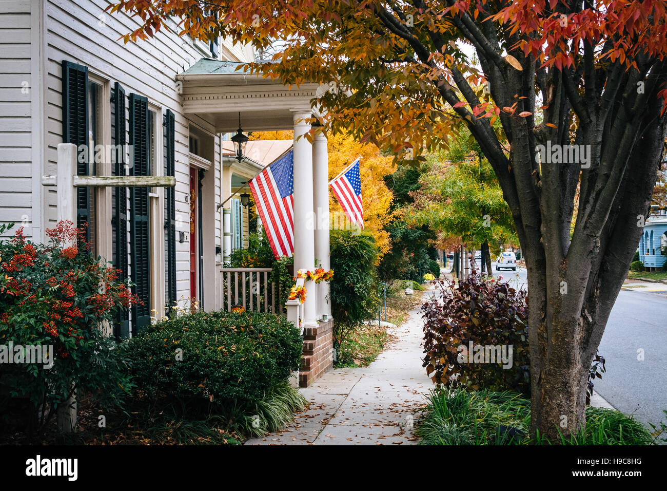 Autumn color and house in Easton, Maryland. Stock Photo