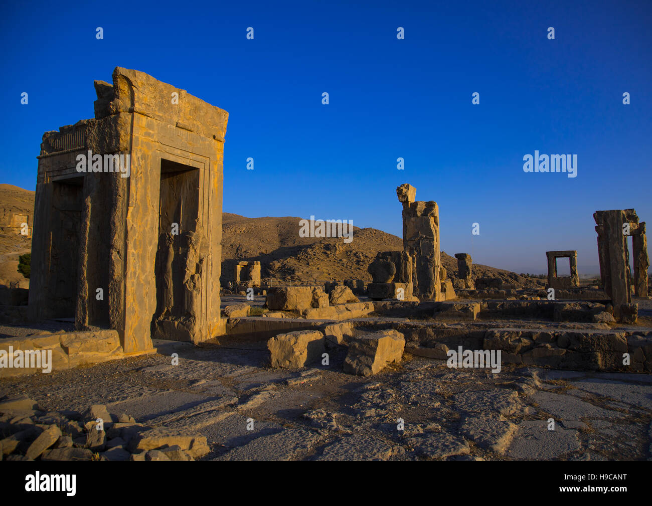 The tachara palace of darius the great in persepolis, Fars province