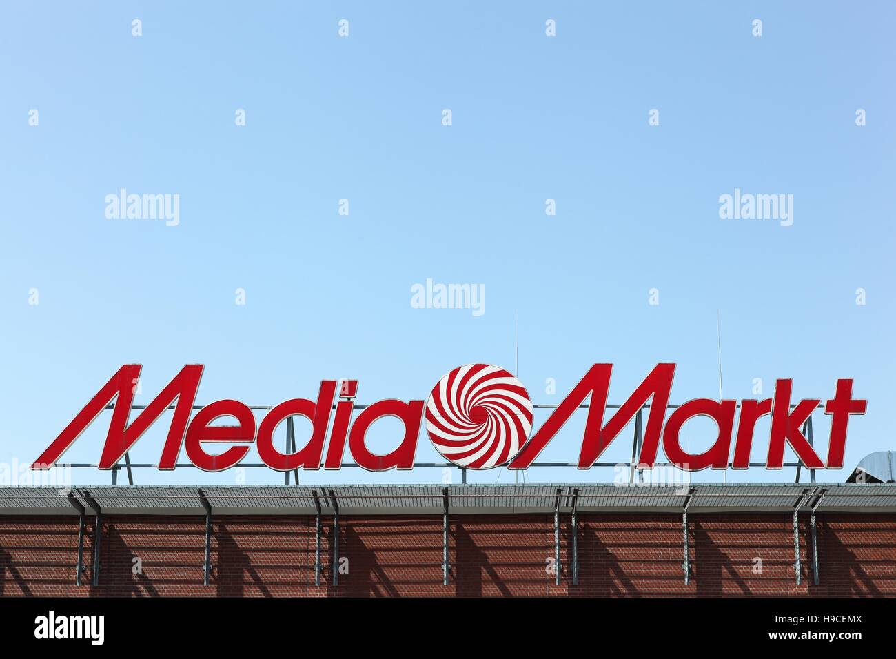 MediaMarkt - Media Markt storefront in Eindhoven NL - Media Markt is a  German multinational chain of consumer electronics stores with over 1000  stores Stock Photo - Alamy