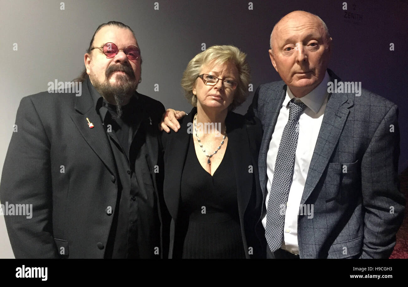 Former ELO and Wizzard frontman Roy Wood (left), and comedian Jasper Carrott (right), with lead campaigner of the Birmingham pub bombings Justice4the21 group Julie Hambleton (centre). Stock Photo