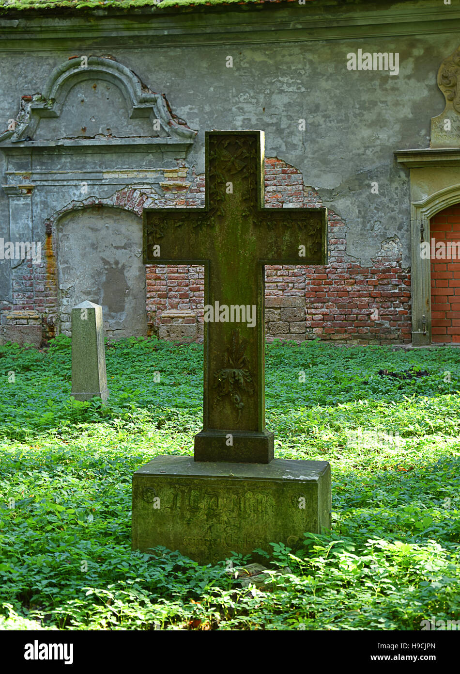 Cemetery Cross Rip Rip grave cross hi-res stock photography and images - Alamy