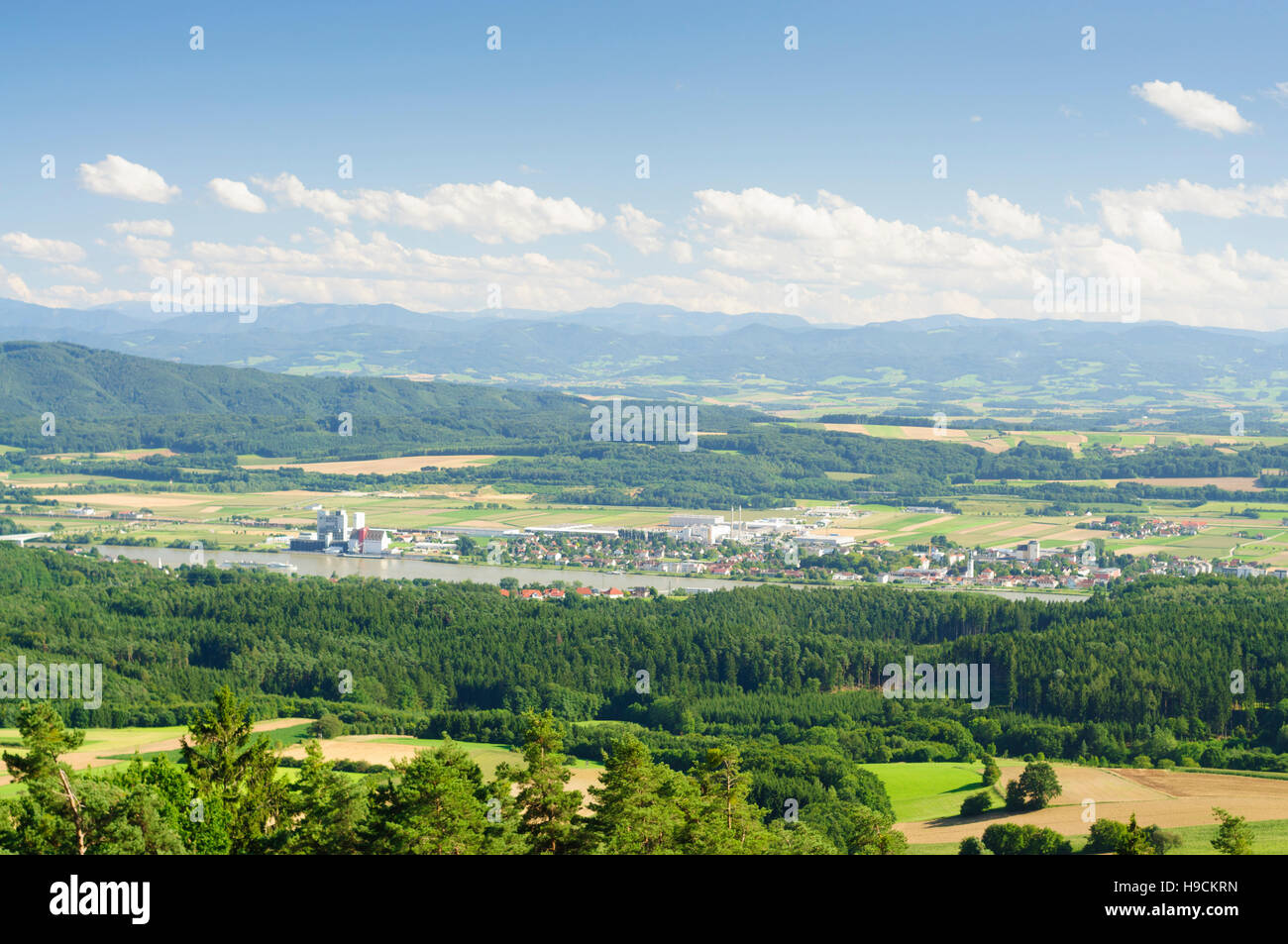 Pöchlarn: view of Pöchlarn and the Danube, Donau, Niederösterreich, Lower Austria, Austria Stock Photo