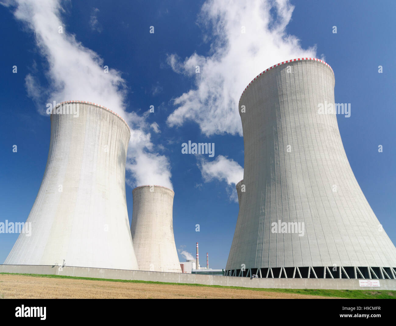 Dukovany: Nuclear power plant and nuclear waste disposal facility, , Jihomoravsky, Südmähren, South Moravia, Czech Stock Photo