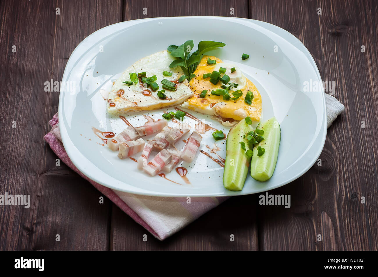 traditional breakfast of scrambled eggs and vegetables Stock Photo - Alamy
