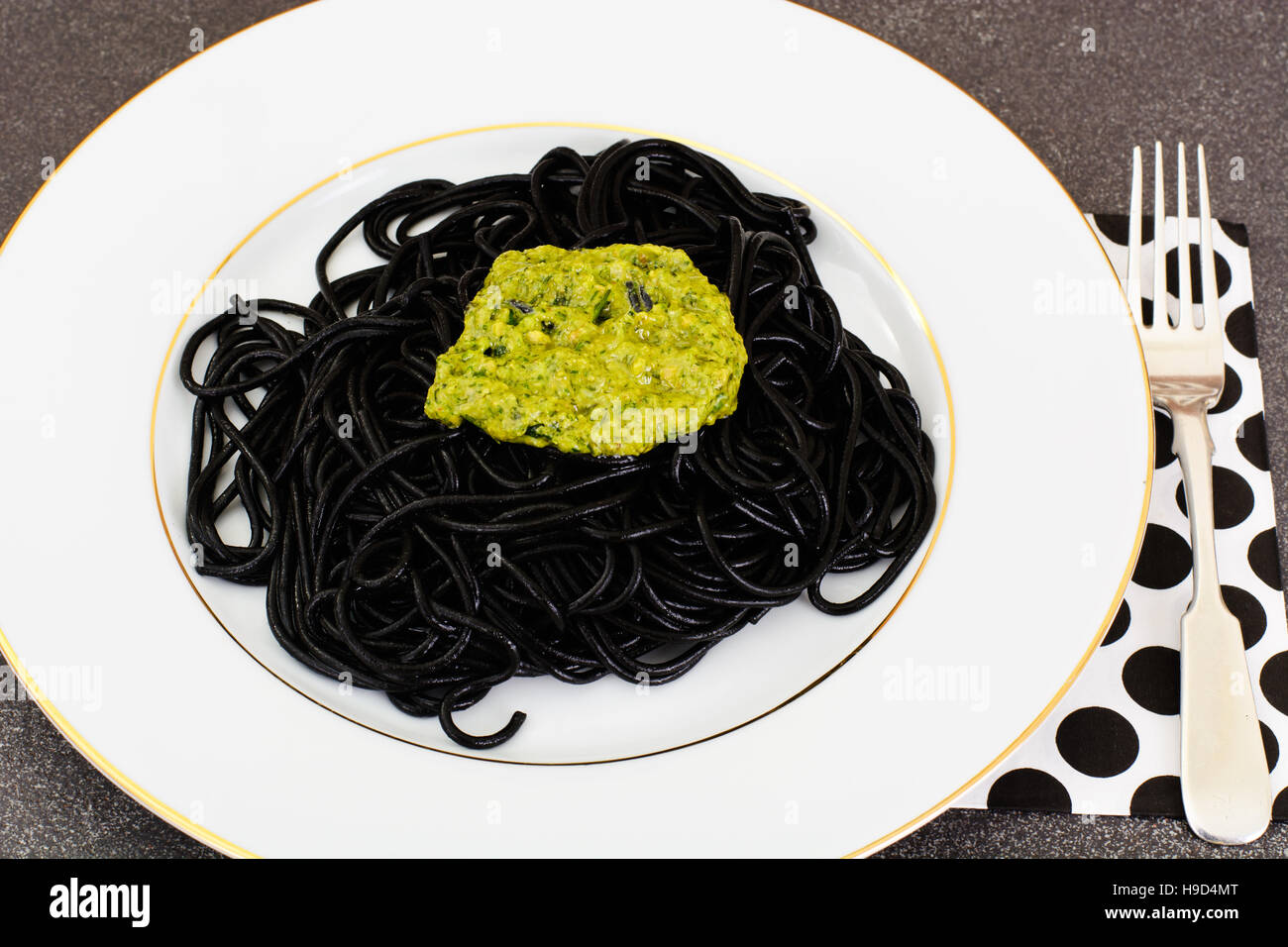 Black Pasta, Spaghetti Squid Ink with Pesto, Seefood Studio Photo Stock