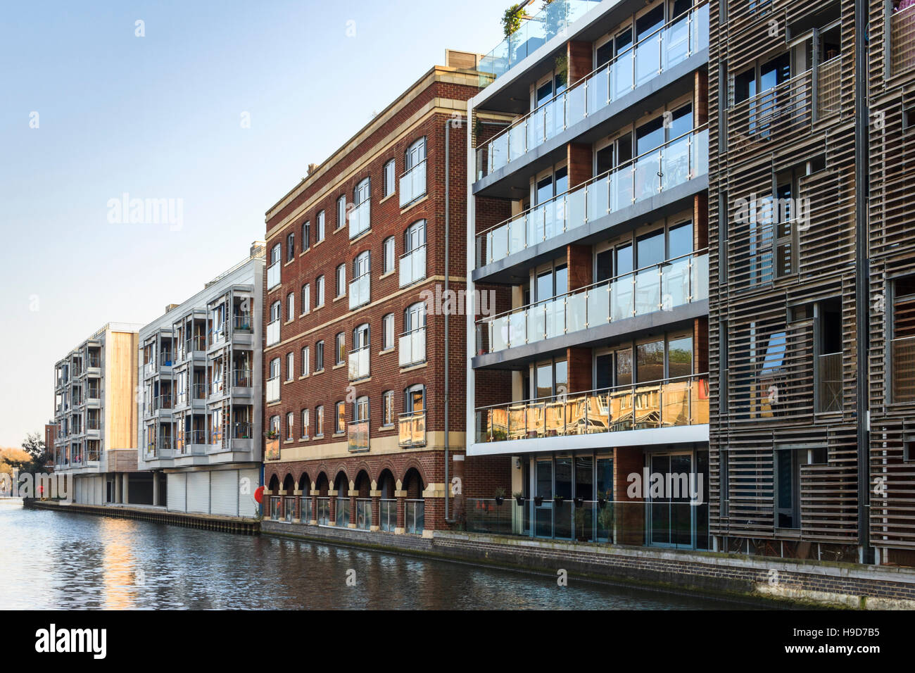 Star Wharf apartments, Regent's Canal, St. Pancras, London, UK Stock Photo