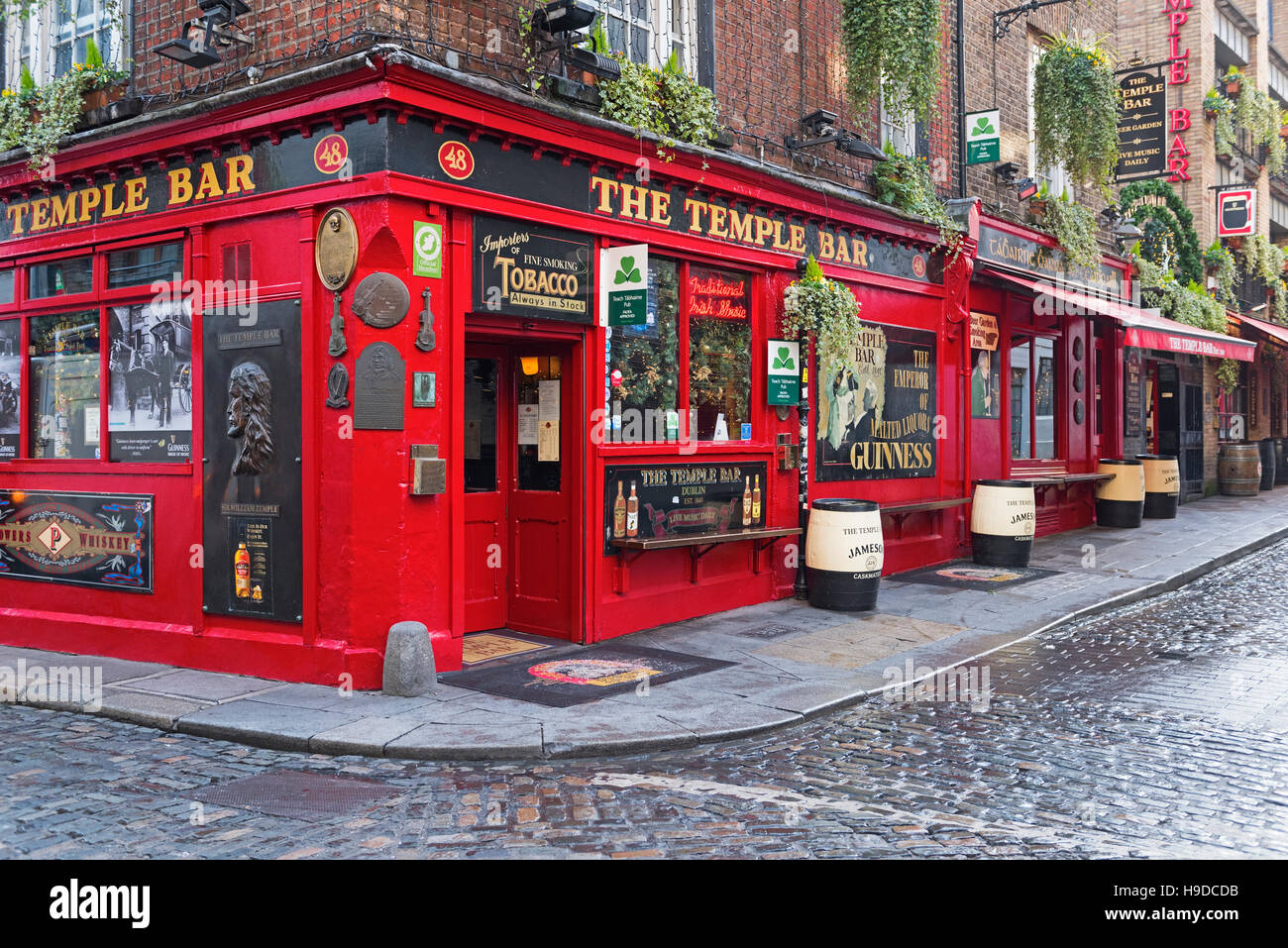 The Temple Bar pub Dublin Ireland Stock Photo