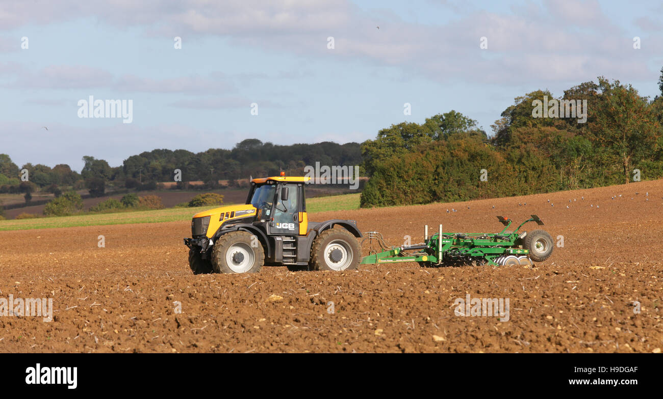 JCB Fastrac 3000 Series,tractor crop field harrow preparation Stock ...