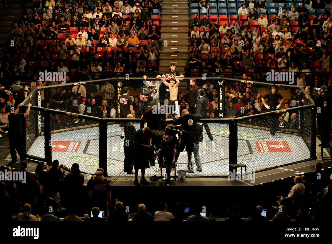 UFC could return to Singapore for a Fight Night card in August - Potential  fights discussed