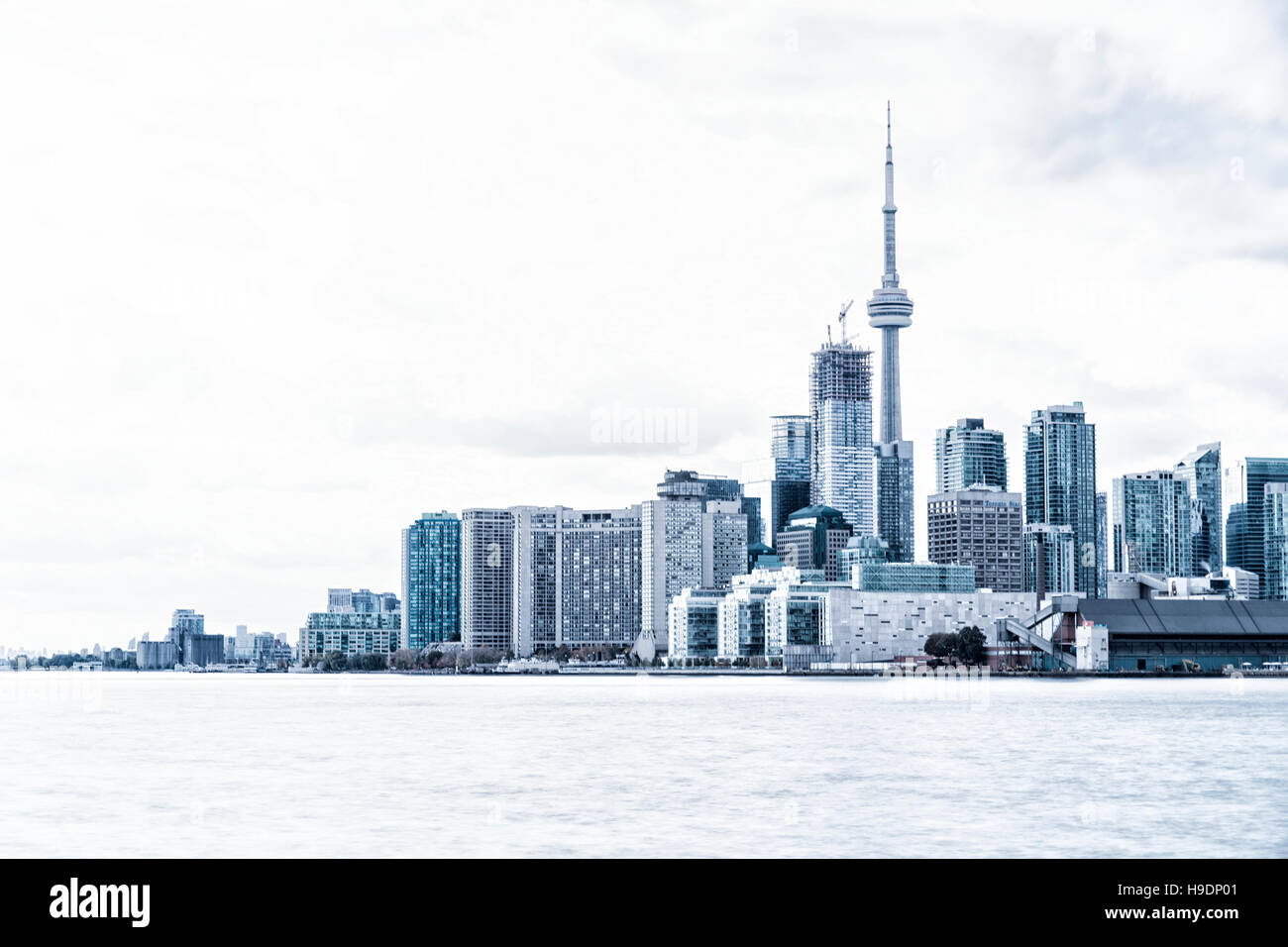 Toronto city skyline black white hi-res stock photography and images ...