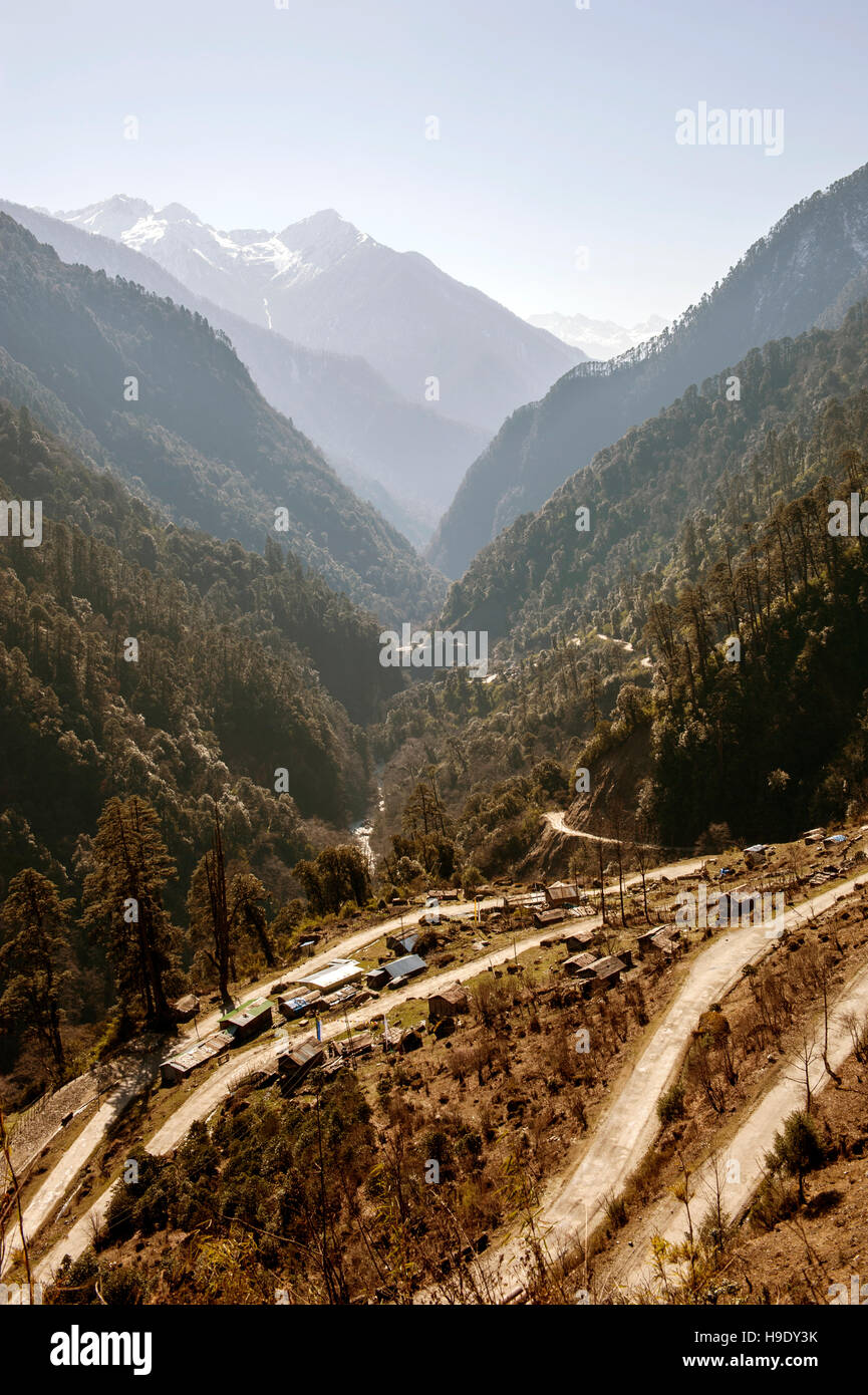 The road along the Lachen River in North Sikkim, India. Stock Photo
