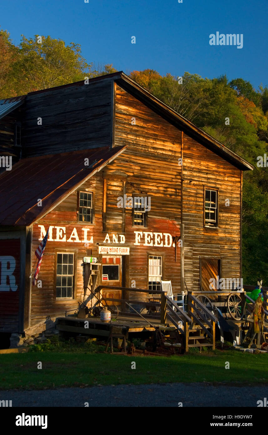 Old Grist Mill, Cold Brook, New York Stock Photo Alamy