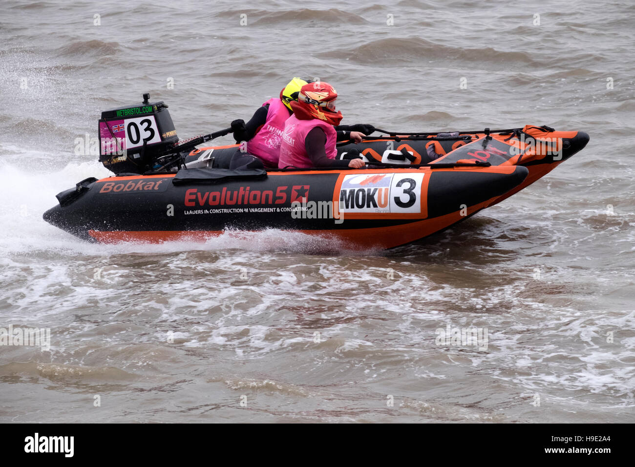 Racing boats hi-res stock photography and images - Alamy