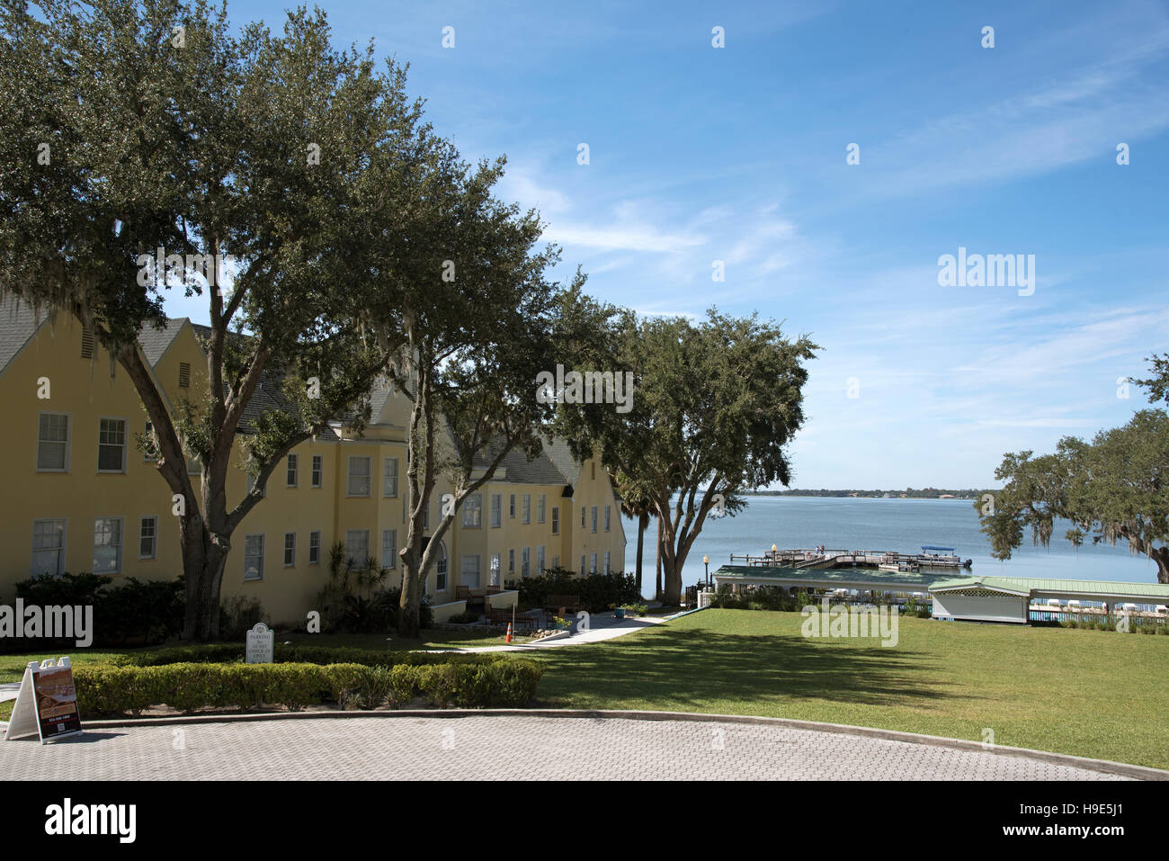 Mount Dora Florida USA Lakeside properties and Lake Dora waterfront Stock Photo Alamy