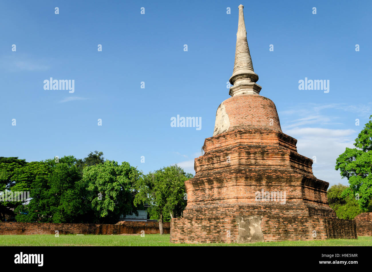 Old temple hi-res stock photography and images - Alamy