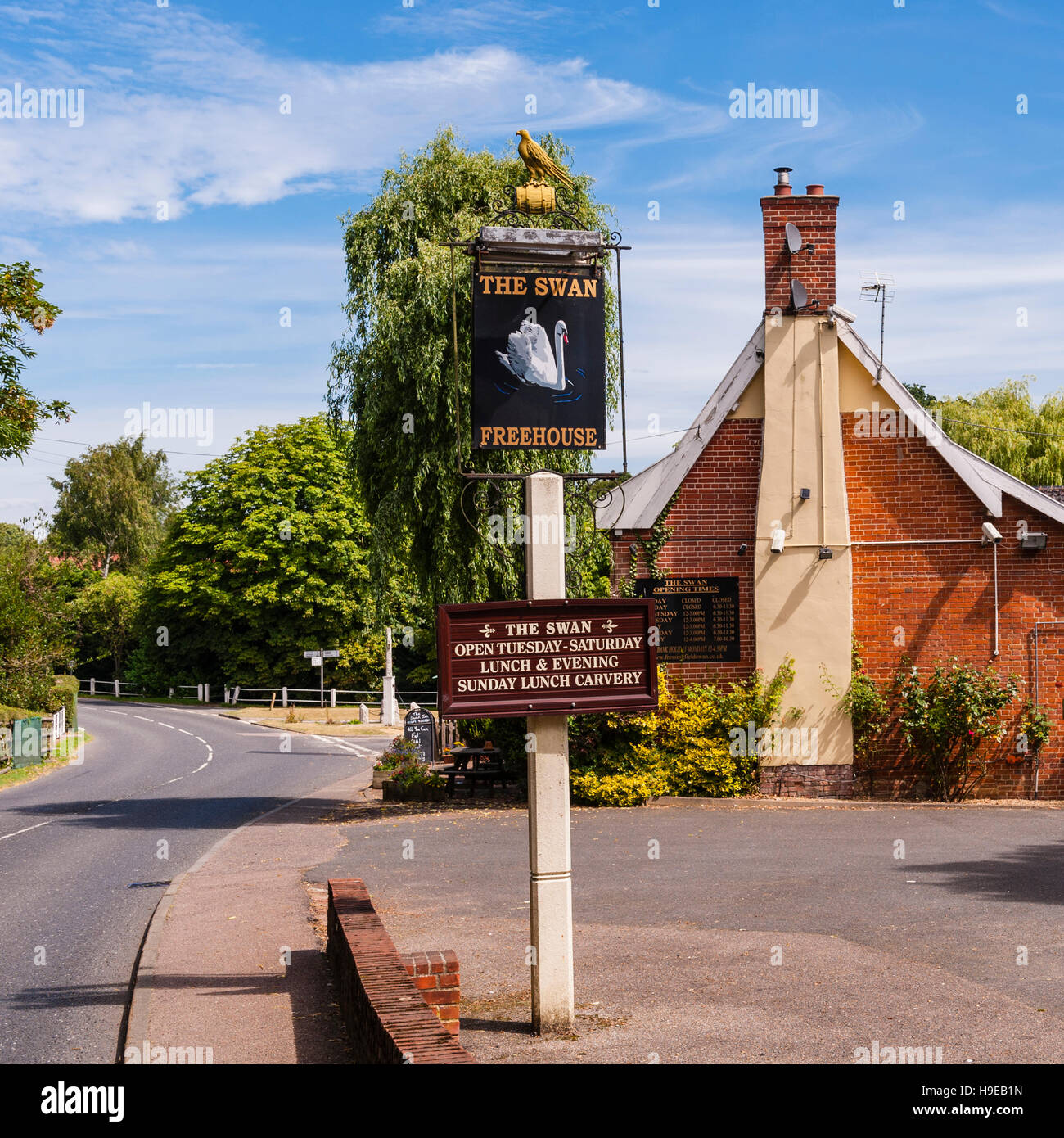 The Swan Freehouse in Fressingfield , Suffolk , England , Britain , Uk Stock Photo