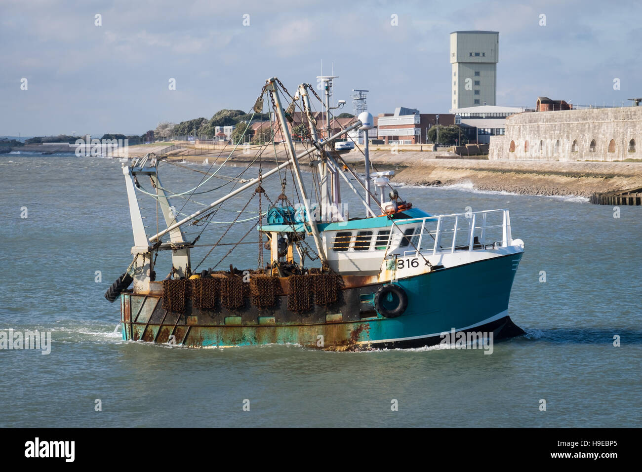 A scallop fishing vessel, Betty-G II (E316) entering Portsmouth Harbour Stock Photo