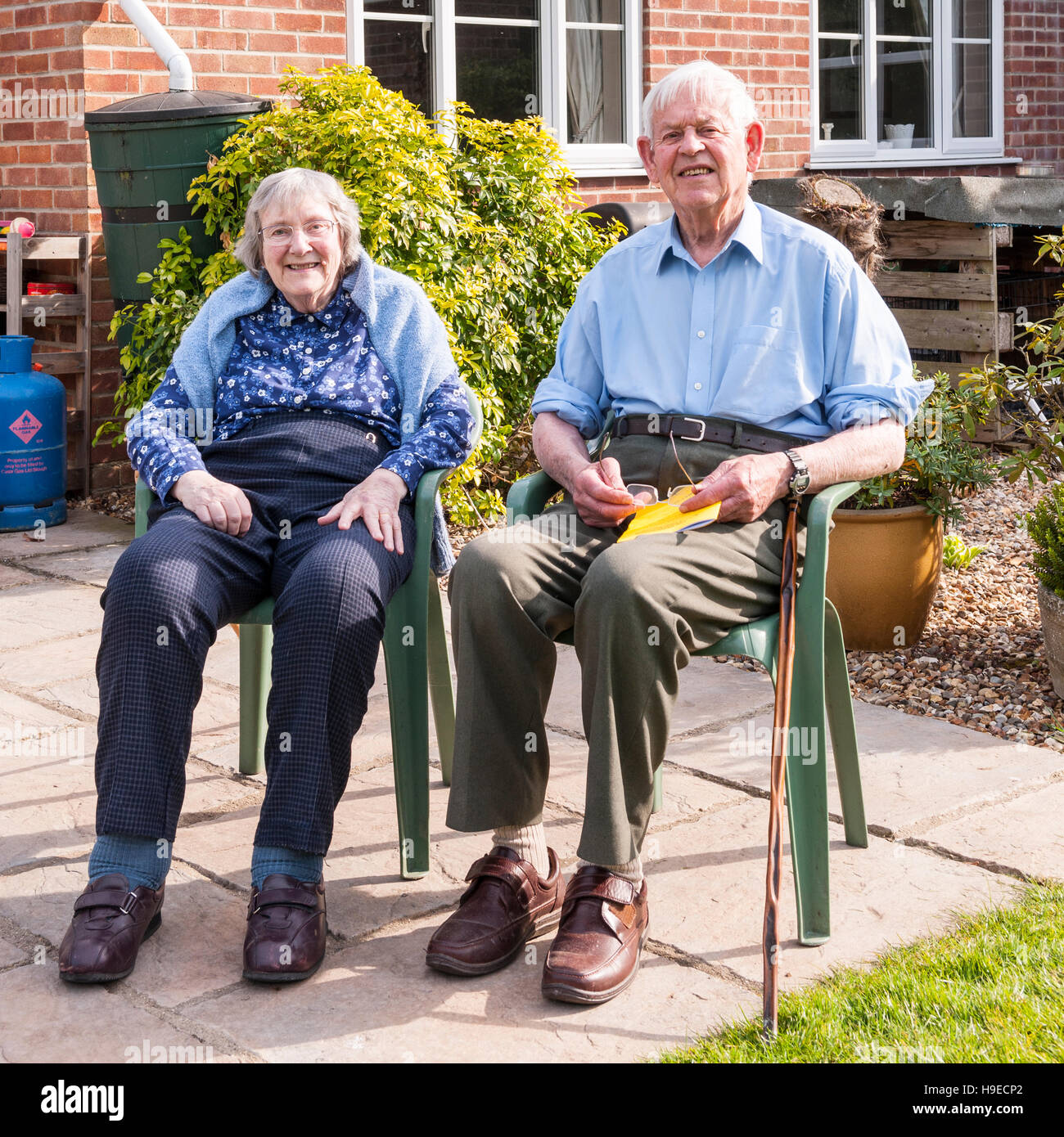 An elderly couple in their 80's in the Uk Stock Photo