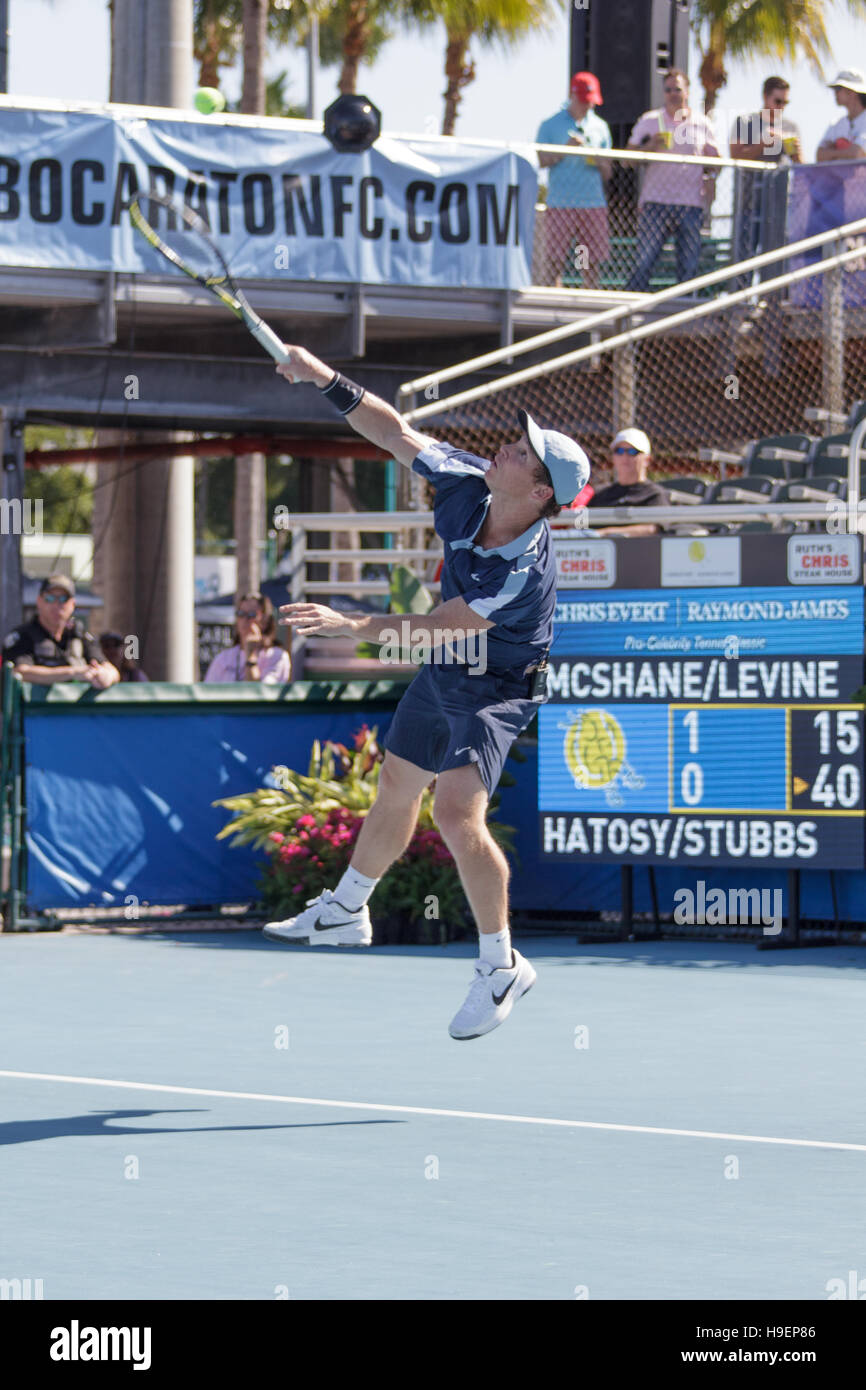 Shawn Hatosy on November 26, 2016 at the Chris Evert ProCelebrity
