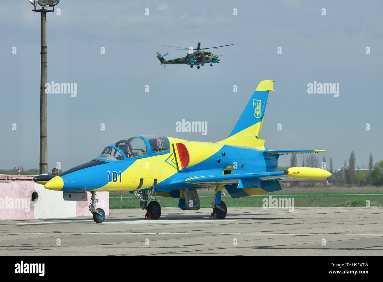 Aero l 39 albatros jet fighter hi-res stock photography and images - Alamy