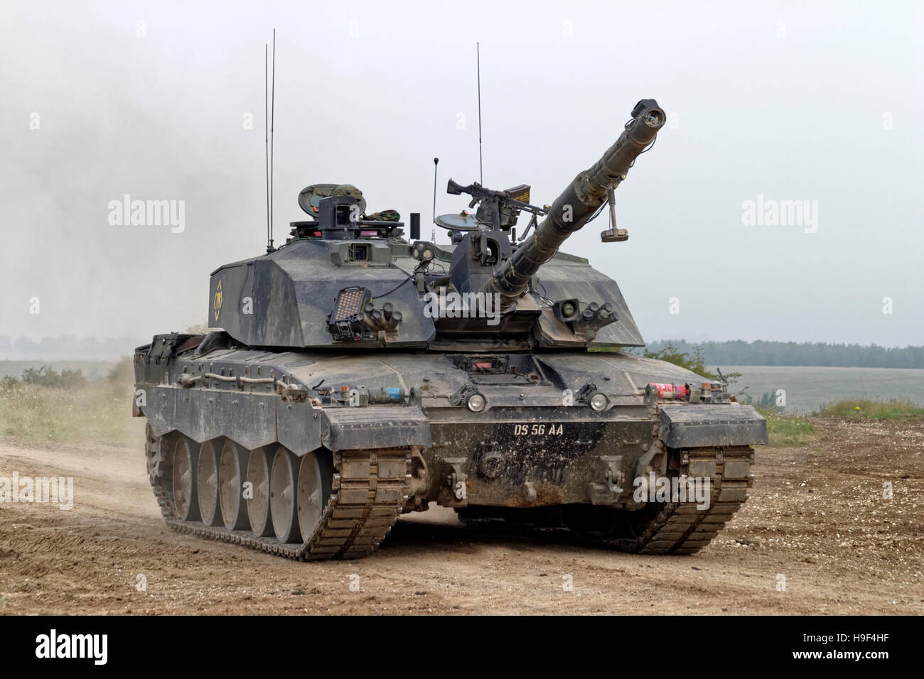 Challenger 2,,British, army, tank, 120mm gun, armor,tracked Stock Photo -  Alamy