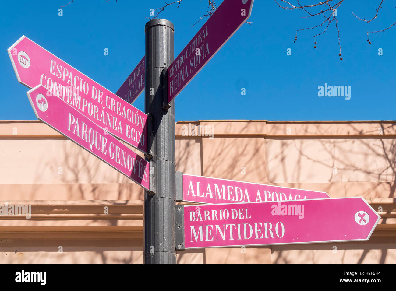Spanish Street Signs High Resolution Stock Photography and Images Alamy