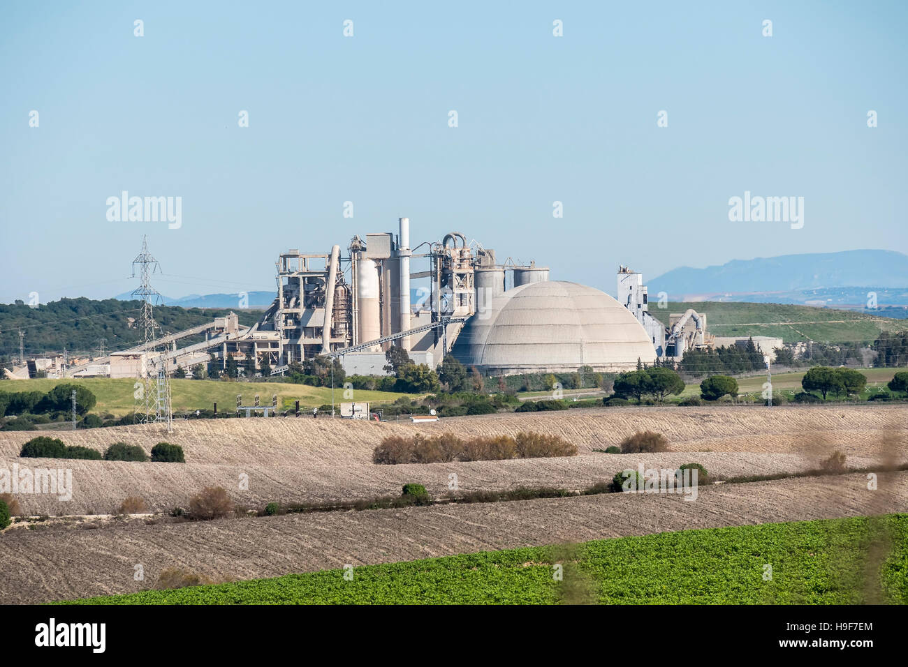 Cement factory, environmental impact, Jerez de la Frontera, Spain Stock  Photo - Alamy