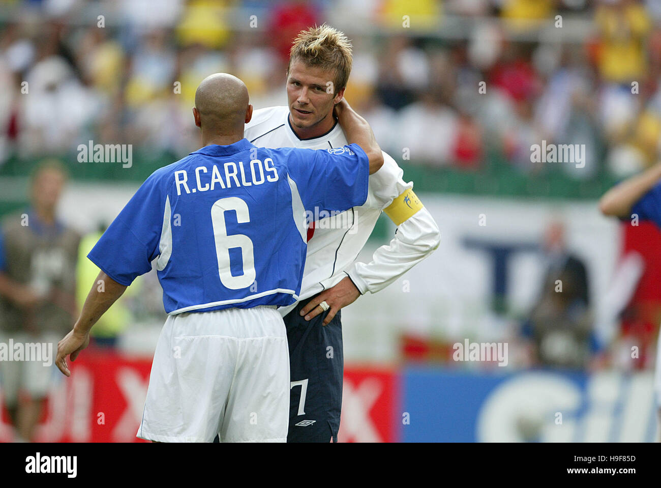 DAVID BECKHAM AND ROBERTO CARLOS. ENGLAND v BRAZIL JAPAN
