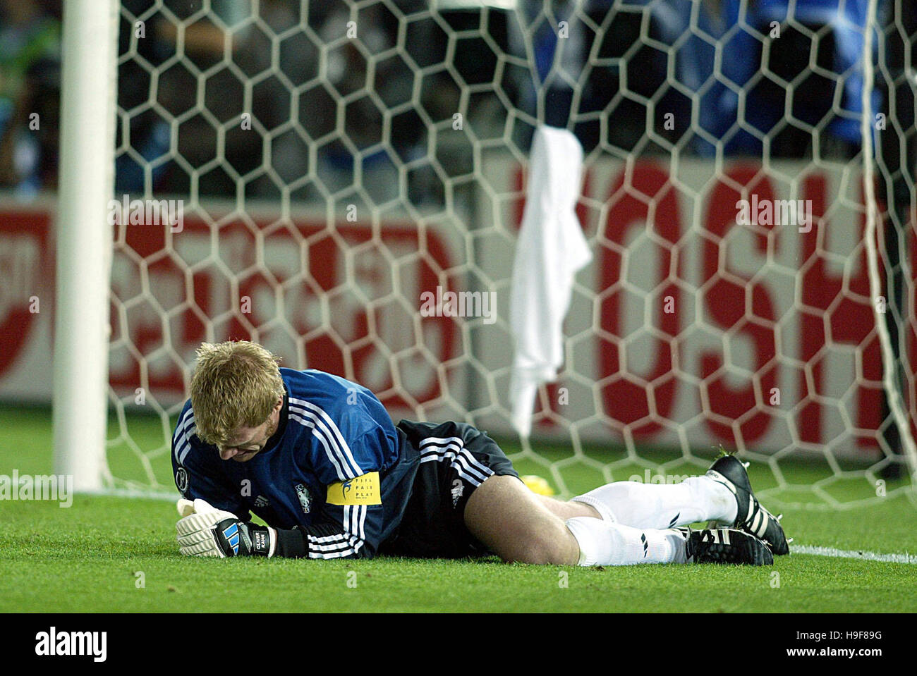 Oliver Kahn Germany International Stadium Yokohama Japan 30 June 02 Stock Photo Alamy Oliver Kahn Germany International Stadium Yokohama Japan 30 June 02 Stock Photo Alamy