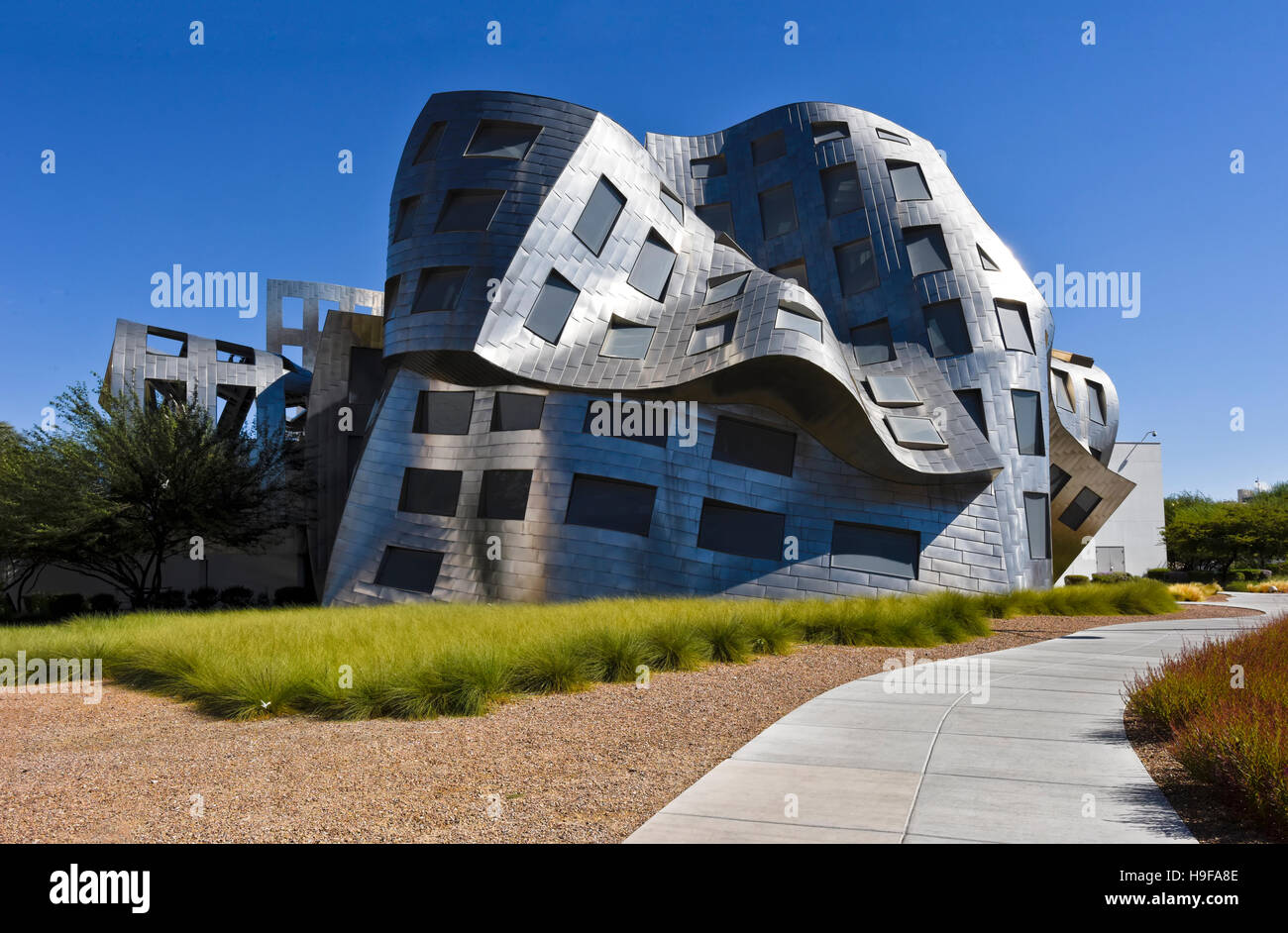 Cleveland Clinic, Lou Ruvo Center for Brain Health building exterior