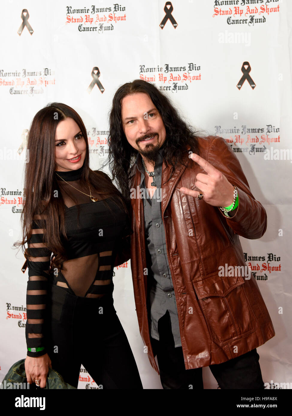 Los Angeles, California, USA. 4th November, 2016. Pinz Bowling center