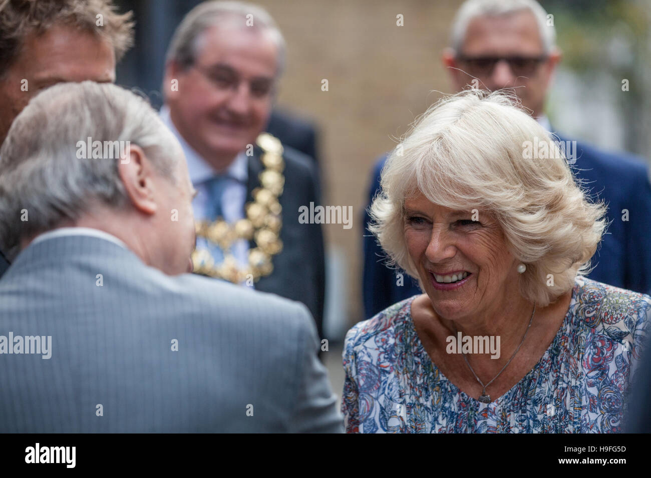 London, UK. 7th September, 2016. The Duchess of Cornwall visits Battersea Dogs and Cats Home. Stock Photo