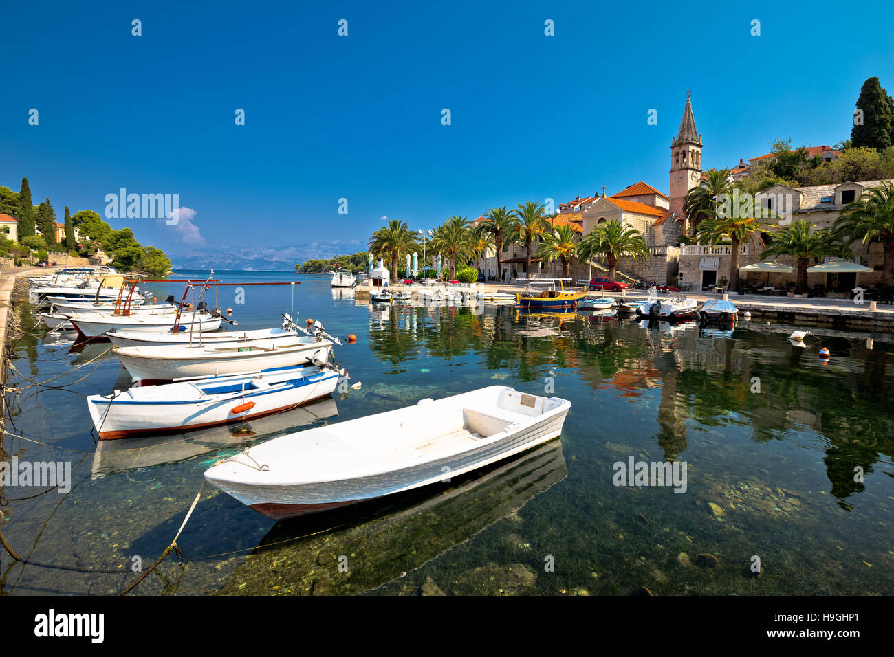 Splitska village on Brac island waterfront view, Dalmatia, Croatia ...