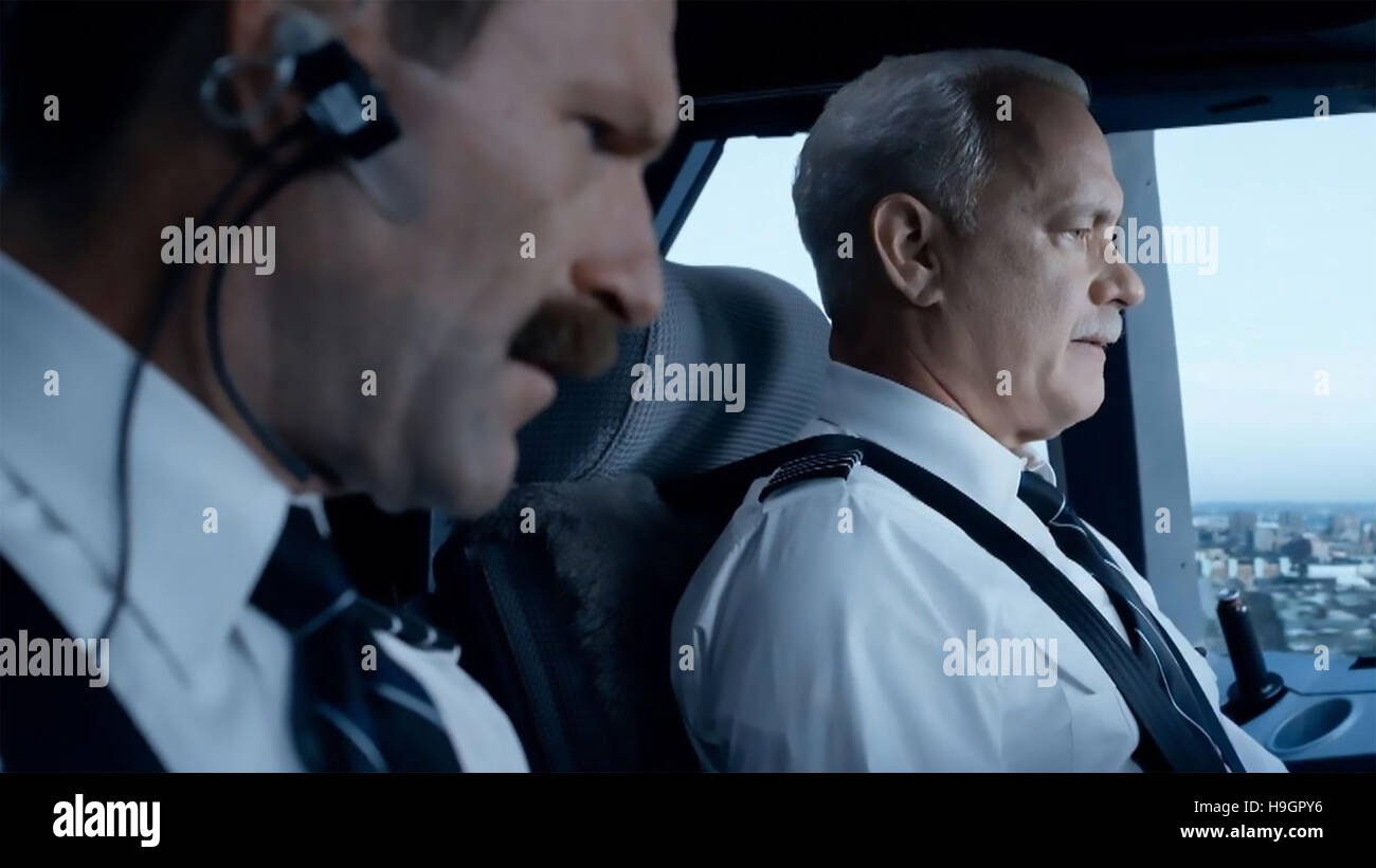 SULLY 2016 Flashlight film production with Tom Hanks and Aaron Eckhart Stock Photo