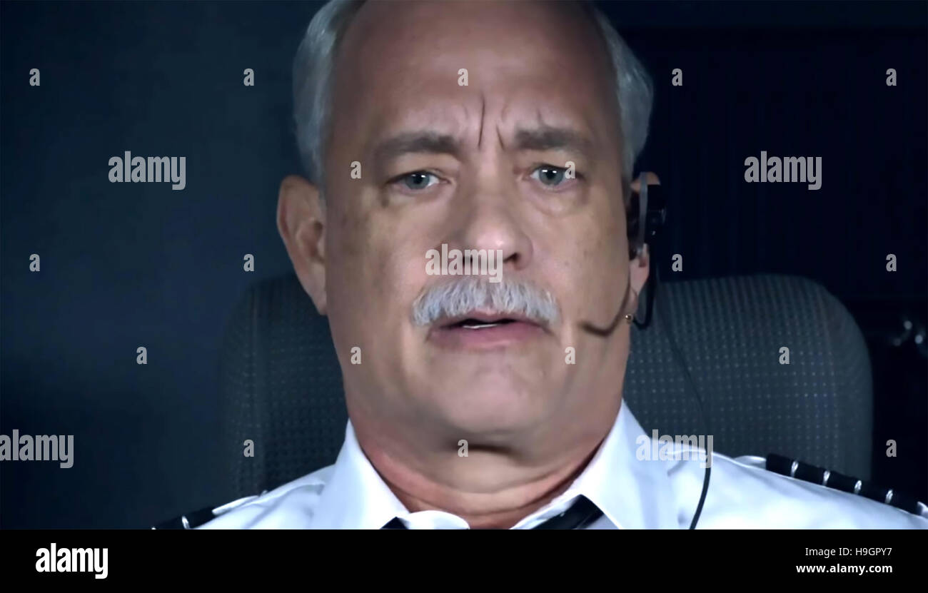 SULLY 2016 Flashlight film production with Tom Hanks as Charles Sullenberger Stock Photo